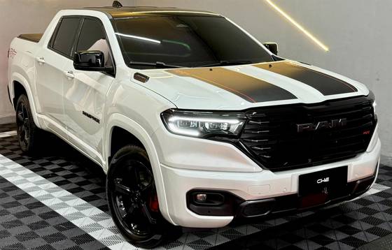 RAM RAMPAGE 2.0 HURRICANE 4 TURBO GASOLINA R/T 4X4 AUTOMÁTICO